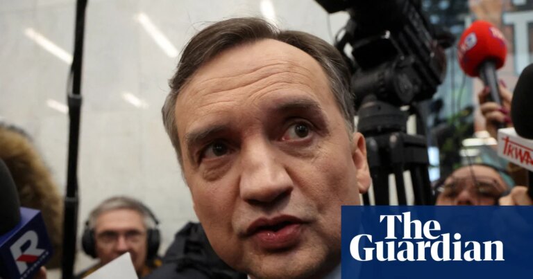 Ex-ministro polaco huye a EE. UU. tras advertencia de protección en Hungría
