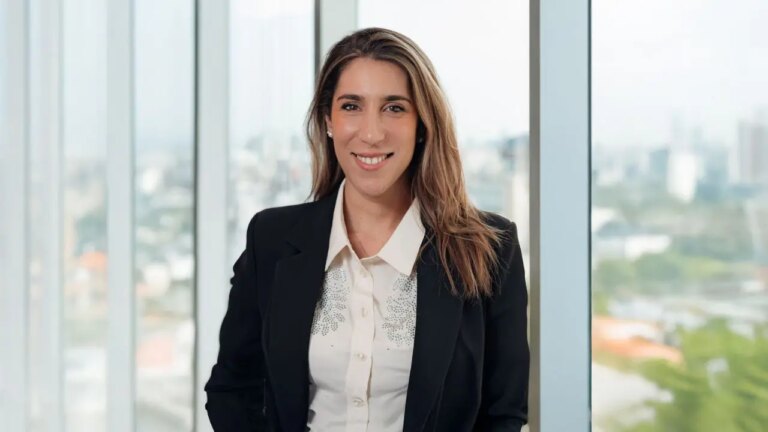 Startup argentina impulsa la IA en escuelas y expande su impacto en la región