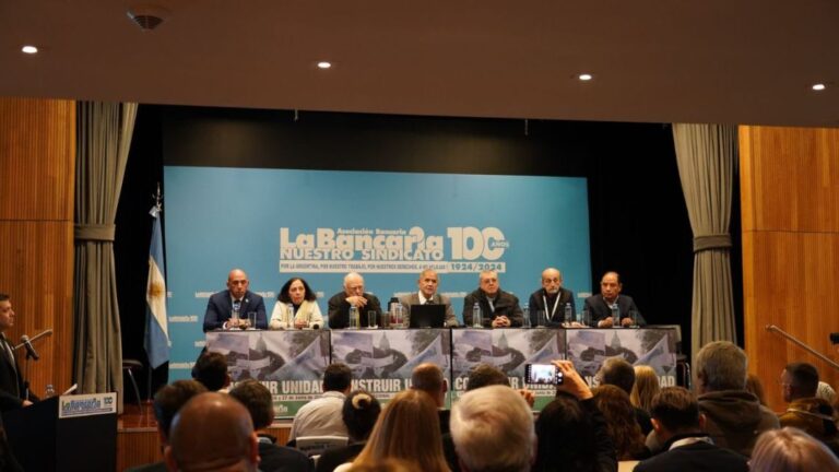 Paro en el Banco Central y Hipotecario por despidos y cierres