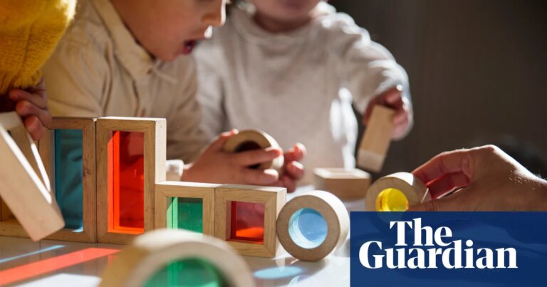 Alerta: Programa de Cuidado Infantil en Casa en Australia en Riesgo por Aumento de Costos