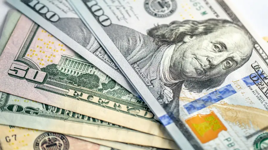 Dólar