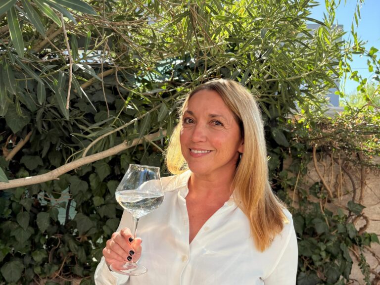 Descubre el Sabor del Agua: La Primera Sommelier del País Comparte su Experiencia