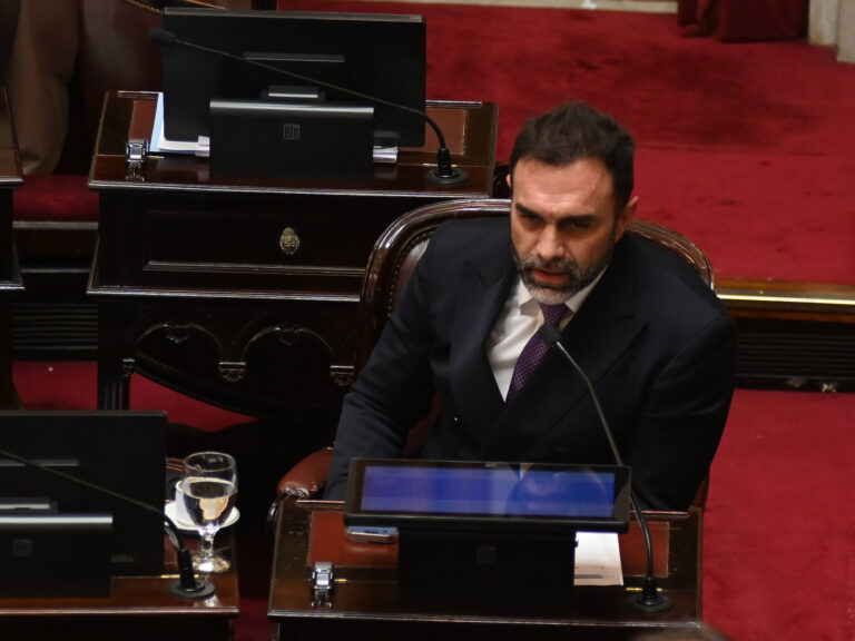 Acuerdo entre K y LLA: El oficialismo asume el control de la bicameral de cuentas de Milei