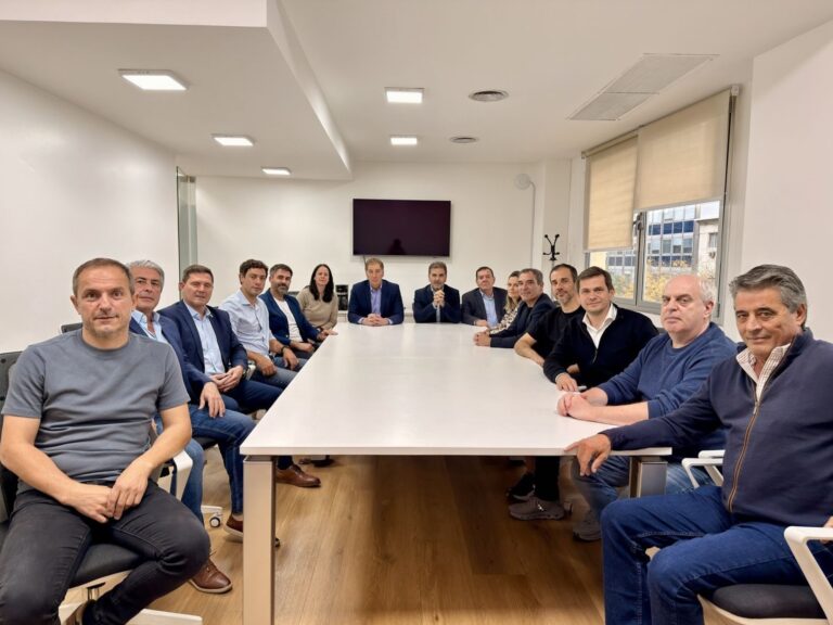 Diego Santilli regresa al PRO: Cumbre con Ritondo y varios intendentes bonaerenses