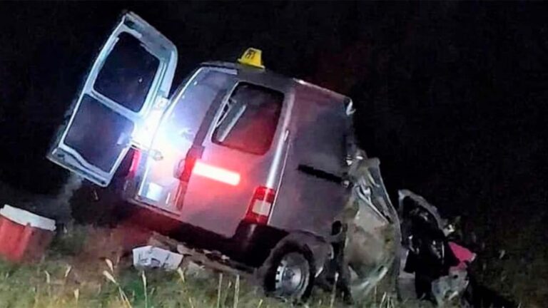 Tragedia en San Luis: Mueren una mujer policía y su hija en choque con camión