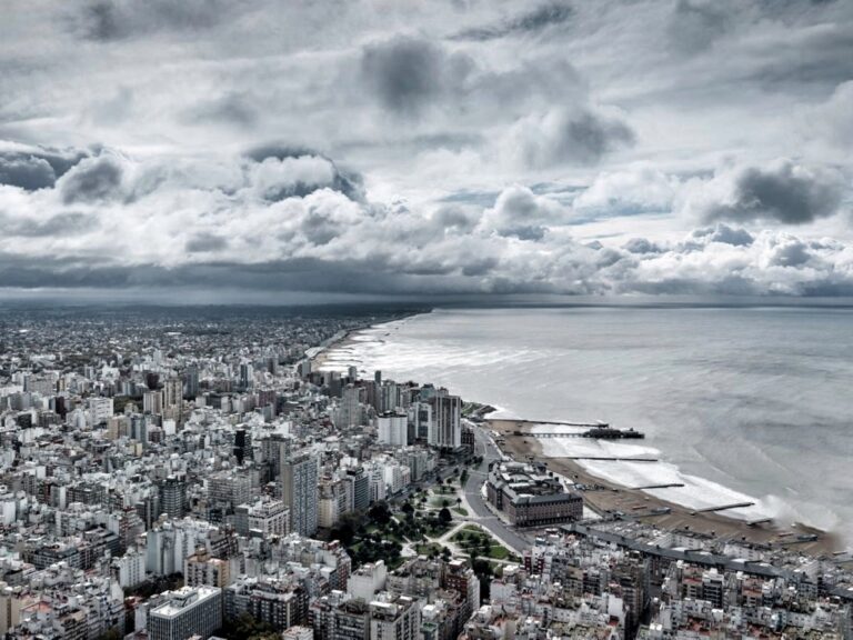 Mar del Plata en Alerta: Clases Suspendidas por Posible Temporal Severo