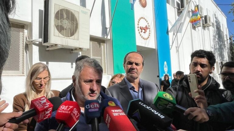 El oficialismo amplía denuncia sobre la ‘falsa médica’ y busca posibles encubrimientos