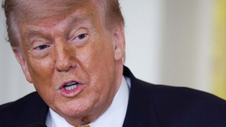Trump enfoca en el comercio con China y busca prolongar tregua arancelaria con Xi Jinping