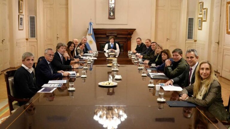 Escándalo Adorni: Milei convoca a una nueva reunión de Gabinete