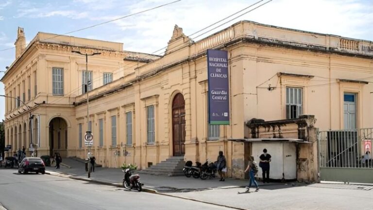 UNC Advierte sobre Falta de Fondos para Hospitales Universitarios: ‘La Ley se Aprobó, pero los Recursos No Llegaron’
