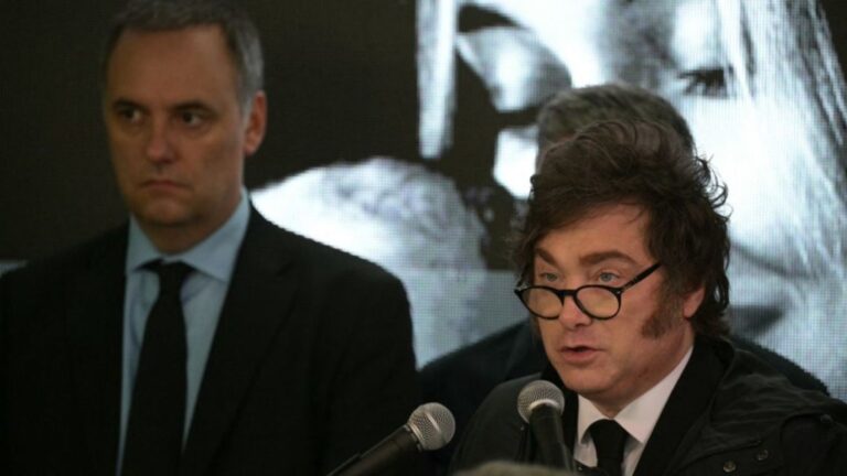 Milei instruye al Gabinete a respaldar a Adorni en medio de la crisis interna