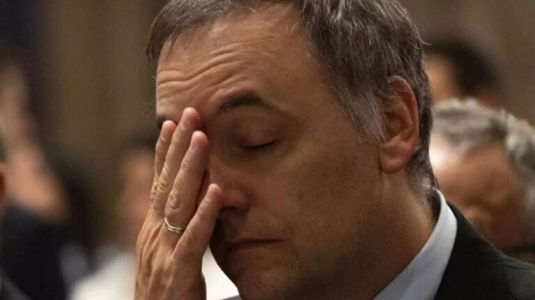 Adorni, los testimonios y la crisis del debate público en el Gobierno