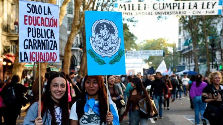 Cuarta Marcha Federal Universitaria: Estudiantes y docentes se movilizan contra el ajuste