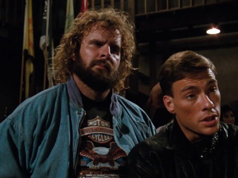 Fallece Donald Gibb, el entrañable amigo de Van Damme en «El gran dragón blanco» y estrella de «La venganza de los nerds»