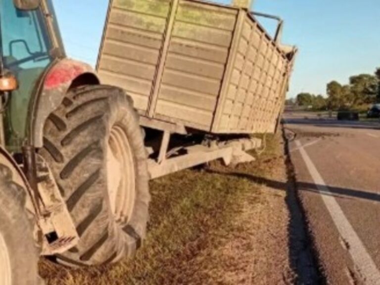 Fatal accidente: Jefe policial pierde la vida tras colisión con tractor en Santa Fe