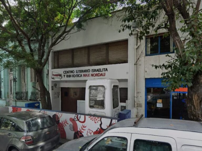 Attentado Antisemita en La Plata: Bombas Molotov Lanzadas al Centro Literario Israelita