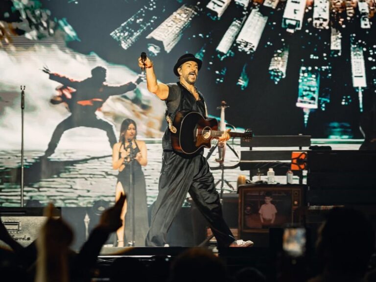 Ricardo Arjona deslumbra en el Movistar Arena con un espectáculo inolvidable