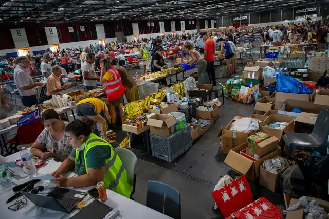 Centro de refugio para evacuados en Burdeos