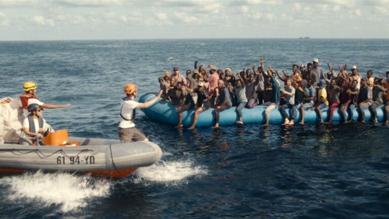 23.000 Vidas: El Impactante Drama de Netflix sobre el Rescate de Refugiados