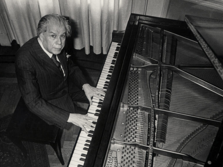 Mono Villegas: El Pianista Argentino que Dijo No a Grabar Música Cubana
