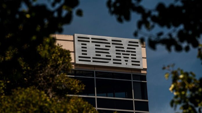 BC-ibm-registra-un-fuerte-crecimiento-de-las-ventas-y-un-aumento-en-las-reservas-de-ia-qJ.jpg