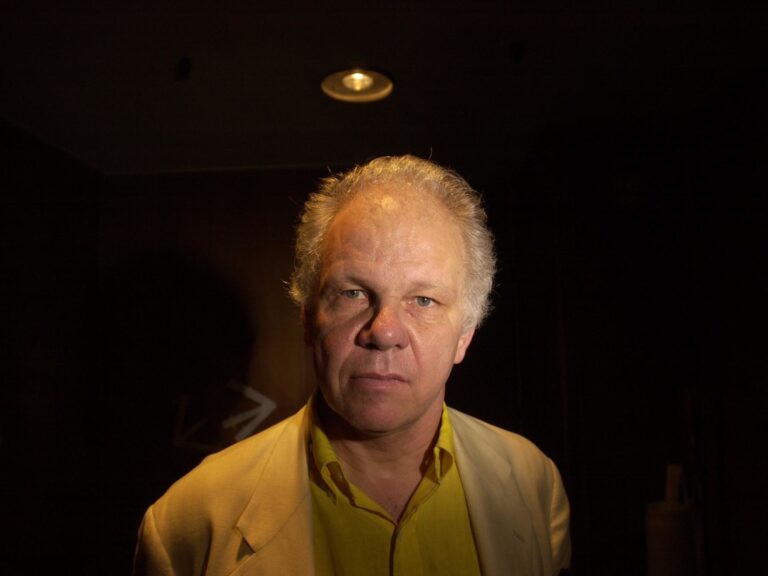 Fallece Emilio Basaldúa, icónico escenógrafo y exdirector del Teatro Colón