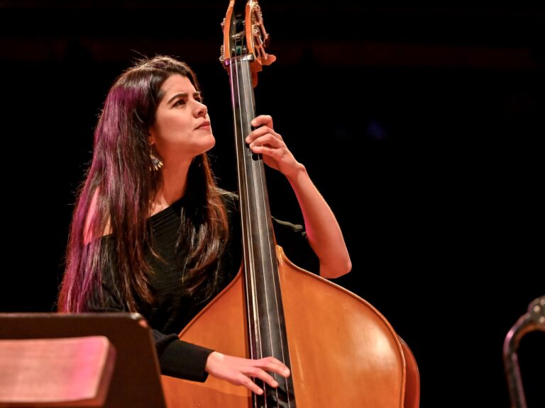Las Mujeres Transforman el Jazz: Un Nuevo Amanecer