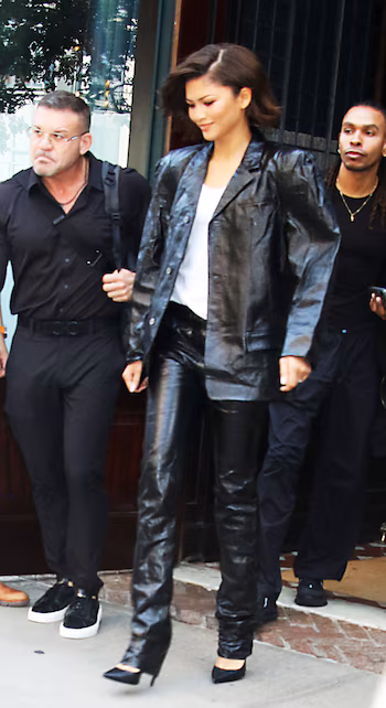 Zendaya en total look de Louis Vuitton