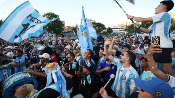 boom-mundialista-490000-argentinos-viajarian-a-eeuu-activando-el-turismo-premium-en-el-arranque-de-j.jpeg