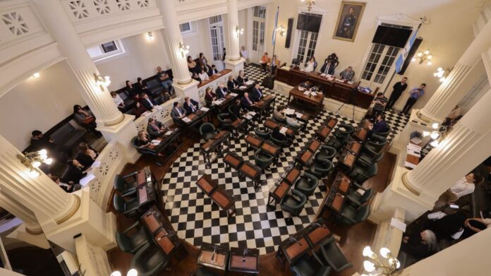 camara-de-senadores-de-corrientes-2294754.jpg