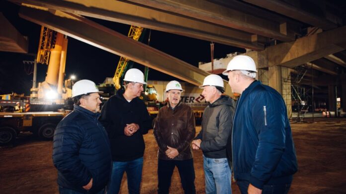completaron-la-estructura-principal-del-altonivel-de-avenida-velez-sarsfield-colocaron-la-ultima-vig.jpeg