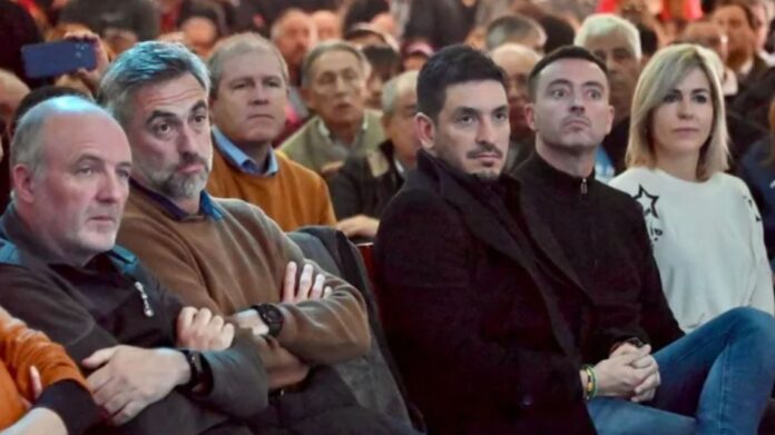 congreso-radical-en-villa-giardino-2071705.jpg