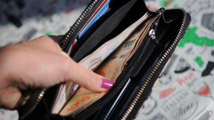 el-salario-minimo-aumento-por-decreto-en-cuanto-quedo-2021063.jpeg