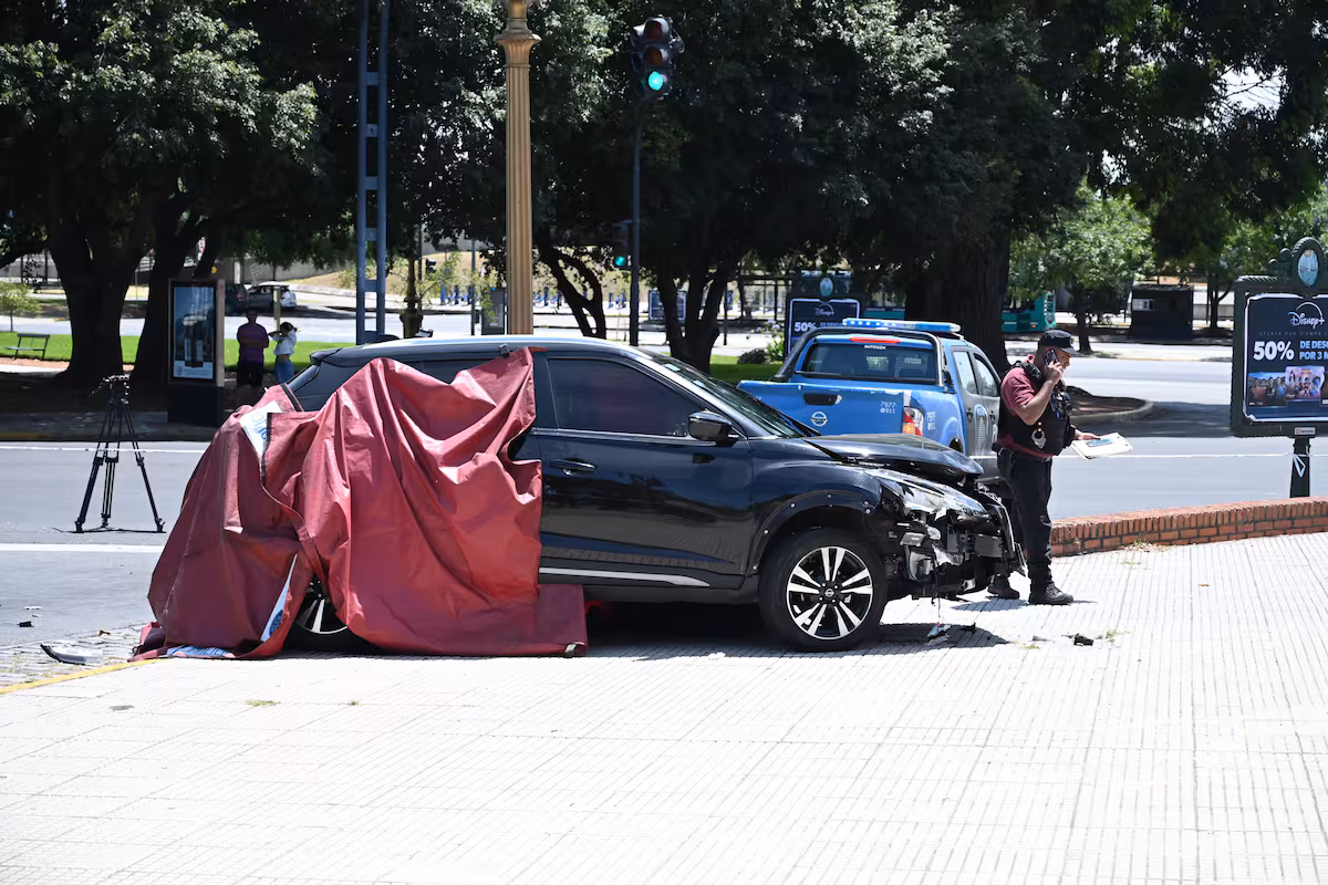 el-vehiculo-de-la-empresaria-gastronomica-en-la-CTO5C7L5VNGLXFDBWZFK5EFA7U.jpeg