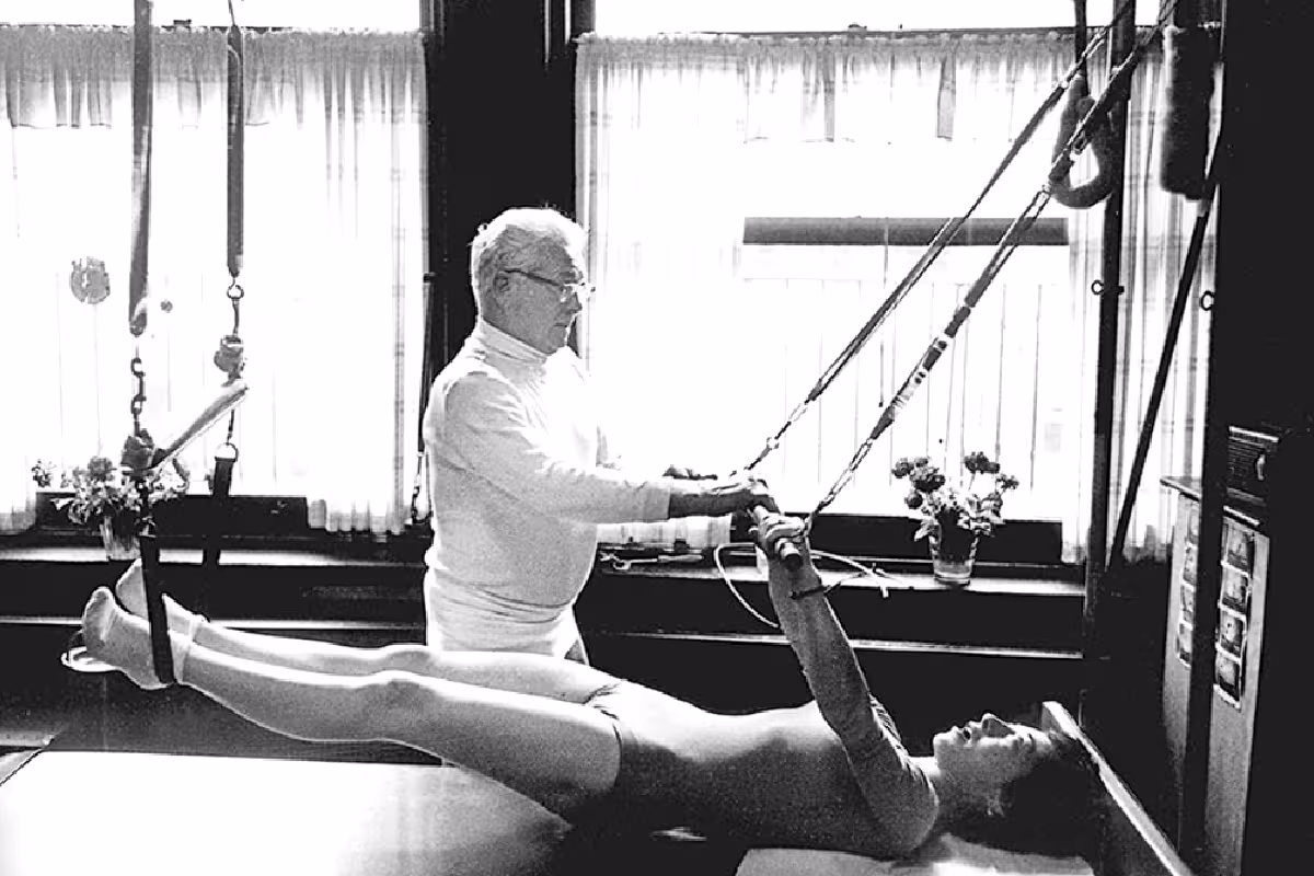 joseph-pilates-se-refirio-al-crear-la-disciplina-MPTP42CKOBCQHFTHNWRNENFVTY.png