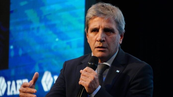 luis-caputo-ministro-de-economia-2277969.jpg