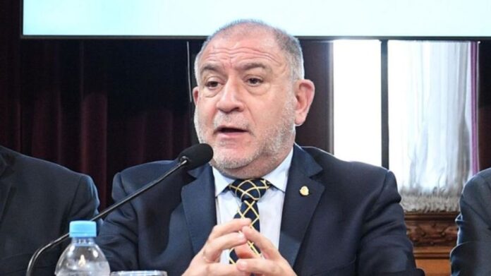 luis-juez-2282870.jpg