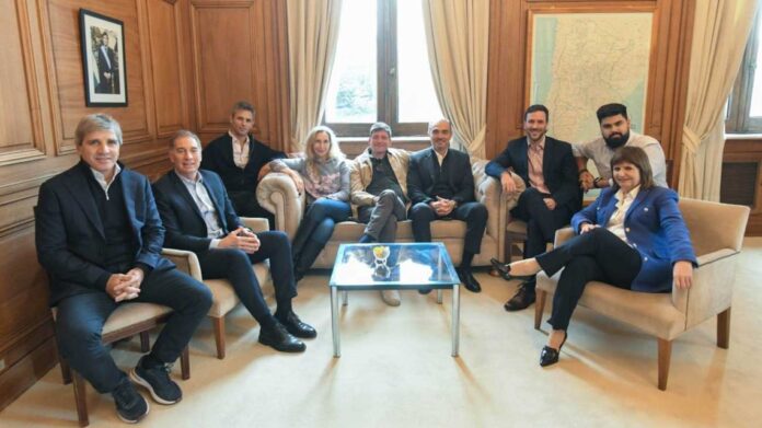 mesa-politica-21072026-2288215.jpg
