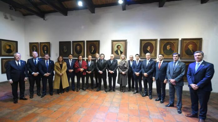 milei-gobernadores-tucuman-2280464.jpg