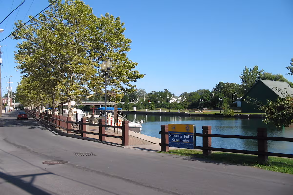 seneca-falls-conviven-diariamente-con-un-hedor-27LW73WT2ZD3HEVXM2C5MAFNEE.jpg