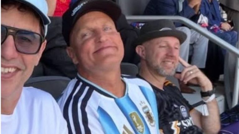 Woody Harrelson apoya a Argentina en la final