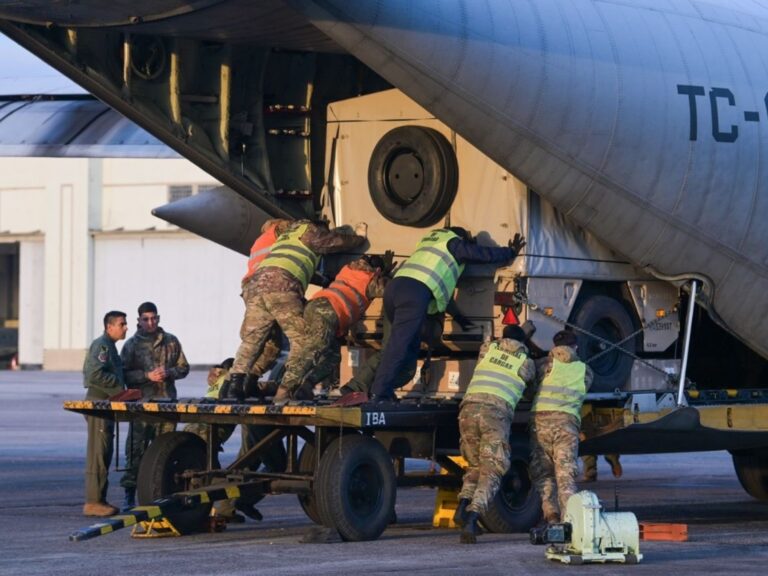 Argentina envía ayuda humanitaria a Colombia tras terremoto: ¿Qué contiene la ayuda?
