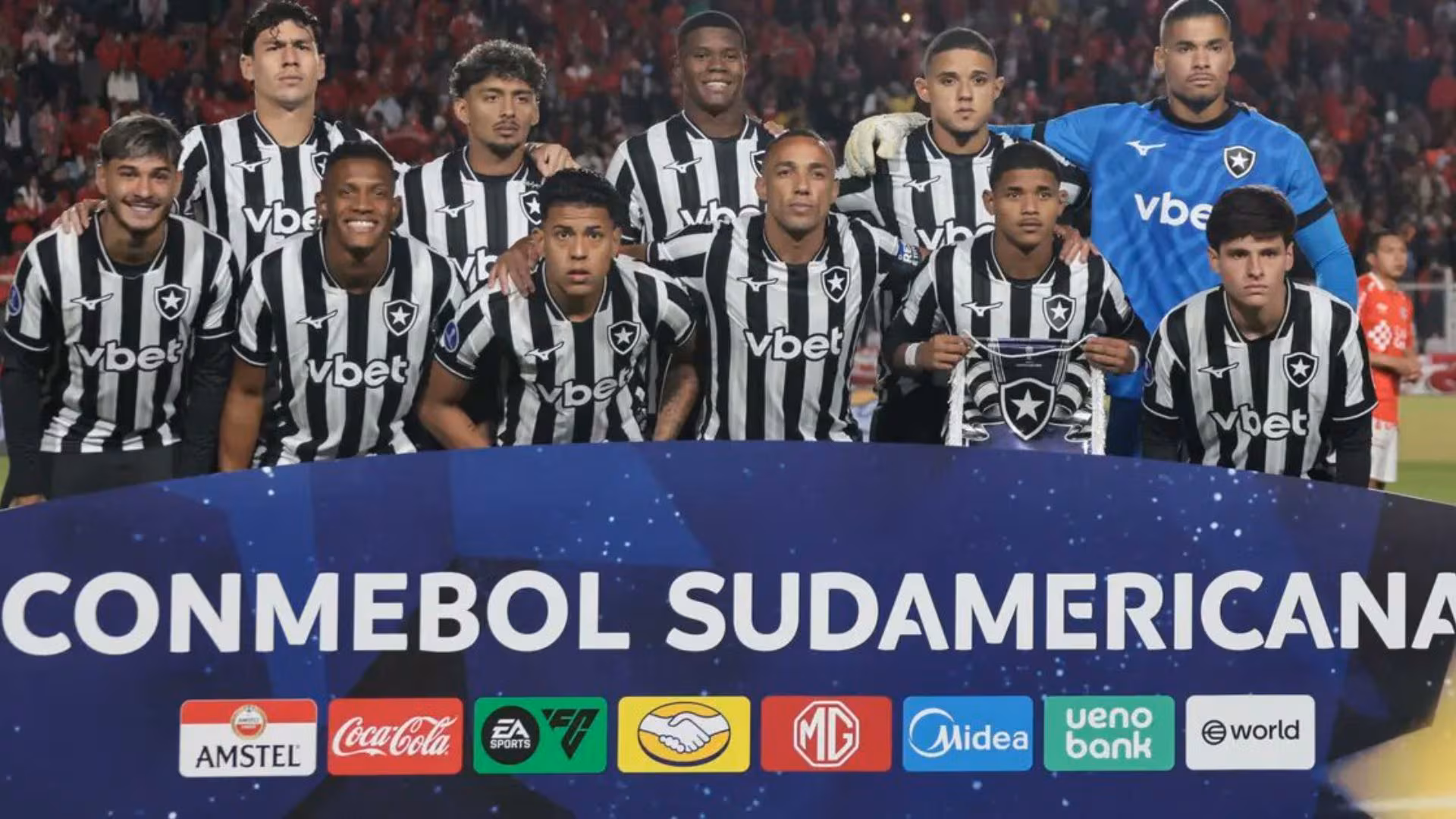 Botafogo va en búsqueda de la gesta contra Cienciano, en el estadio Nilton Santos. - Crédito: AFP