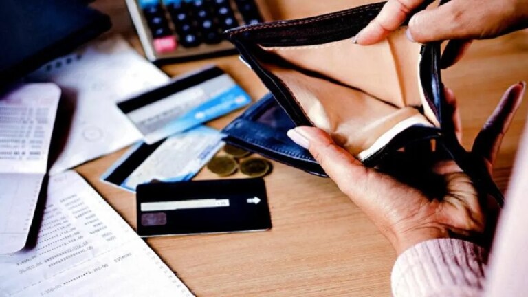 Cómo los pequeños gastos pueden consumir hasta el 20% de tu salario y cómo gestionarlos