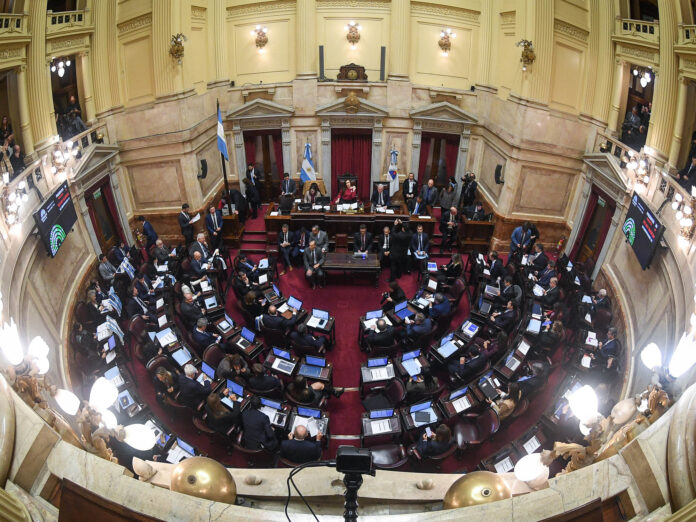 6yNYhdf8c_2000x1500__1.jpg