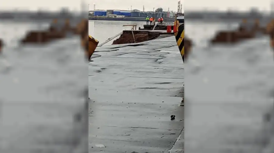 Derrumbe en el muelle de Exolgan en Dock Sud 01082026