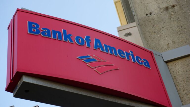 Alerta de BofA: posible caída del dólar si plan de Bessent no funciona en bonos