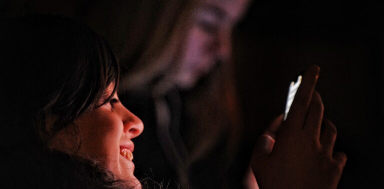 La era de las redes: ¿Cómo se informan los adolescentes?