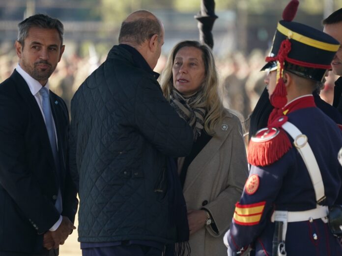 Q_4YvLPeM_2000x1500__1.jpg