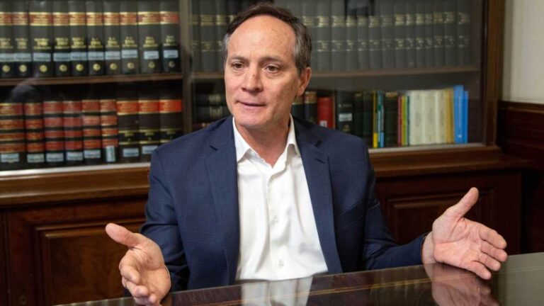 Camau Espínola se aleja de Milei: «Las expectativas se desvanecen»
